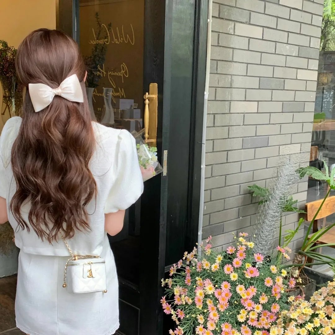 起立,老师好!